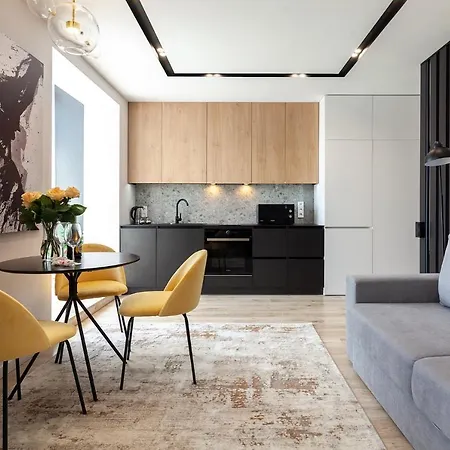 Appartamento Royal Vip Jacuzzi Leopoli