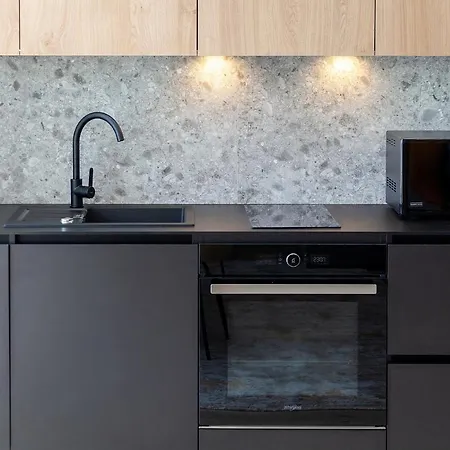 Royal Vip Jacuzzi 公寓 *