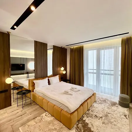 Royal Vip Jacuzzi 公寓 利沃夫