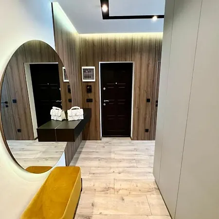 Royal Vip Jacuzzi 公寓 *