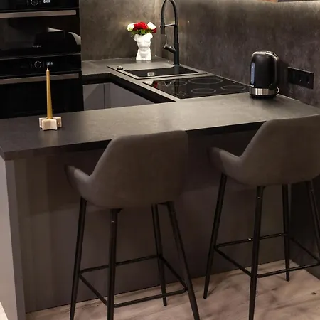 Royal Vip Jacuzzi לבוב