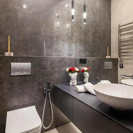 דירה Royal Vip Jacuzzi לבוב