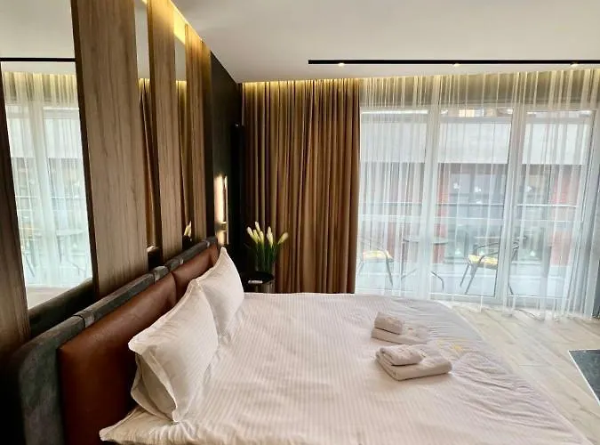 Royal Vip Jacuzzi * Leopoli