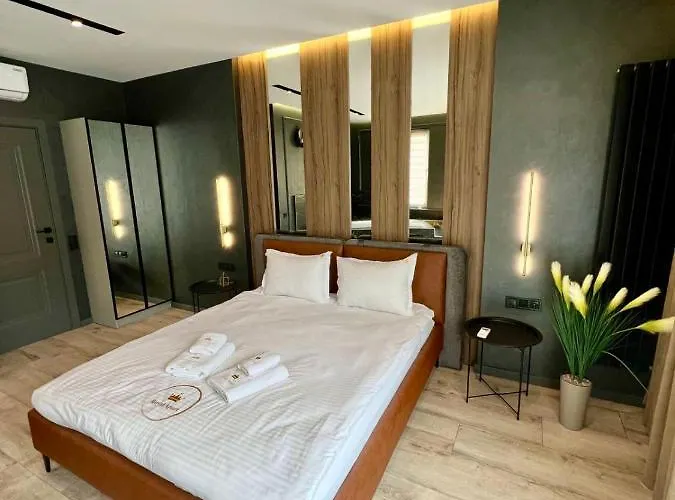 Royal Vip Jacuzzi * Lviv